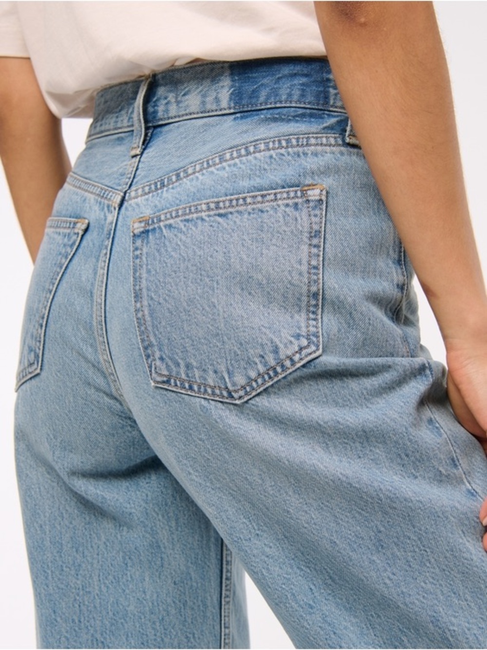 Abercrombie & Fitch Light Blue high rise loose 28 - Picture 5 of 11
